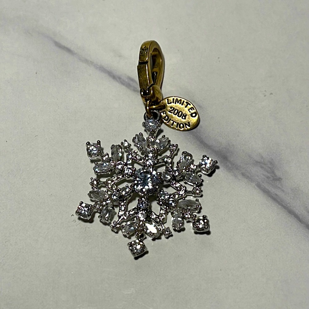 Juicy Couture Snowflake Charm